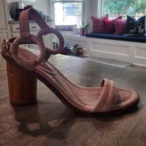 Bernardo Anthropologie Natural Tan Leather Women's Heeled Sandals Sz 8 Italy